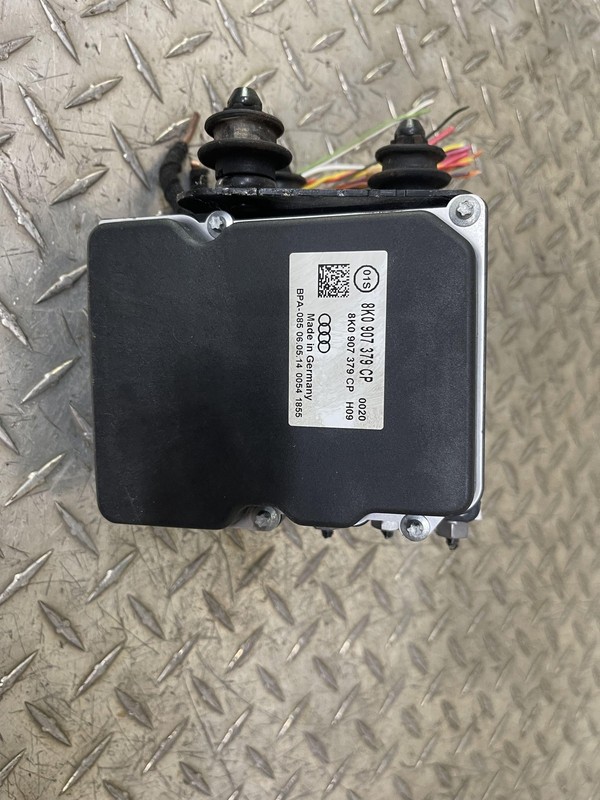 2014 AUDI S4 B8.5 OEM ANTI LOCK BRAKE ABS PUMP 8K0614517HA 8K0907379CP