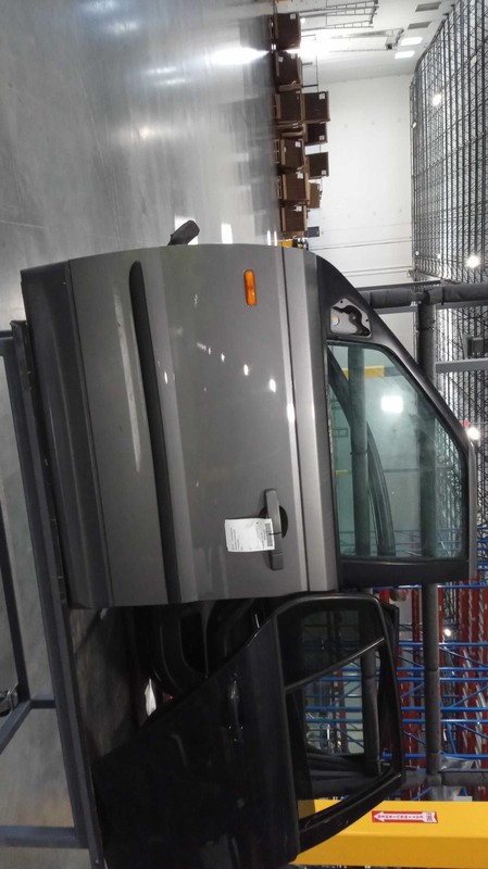 2008 Land Rover Range Rover Sport Left Door Grey 124K Miles OEM Part