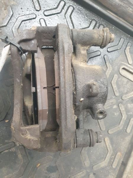 Passenger Right Caliper Front 1 Ton Fits 85-88 TOYOTA PICKUP