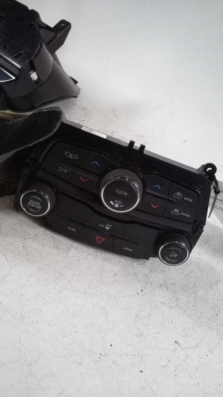 2015 Chrysler 300 A/C Selector Switch OEM 56054883AD Used Minor Blemishes