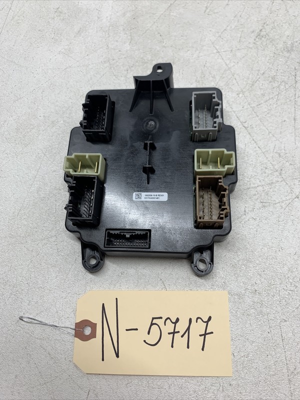 16-20 Tesla MX RH Rear Falcon Door Chassis Control Module 1062056-10 5717 B128