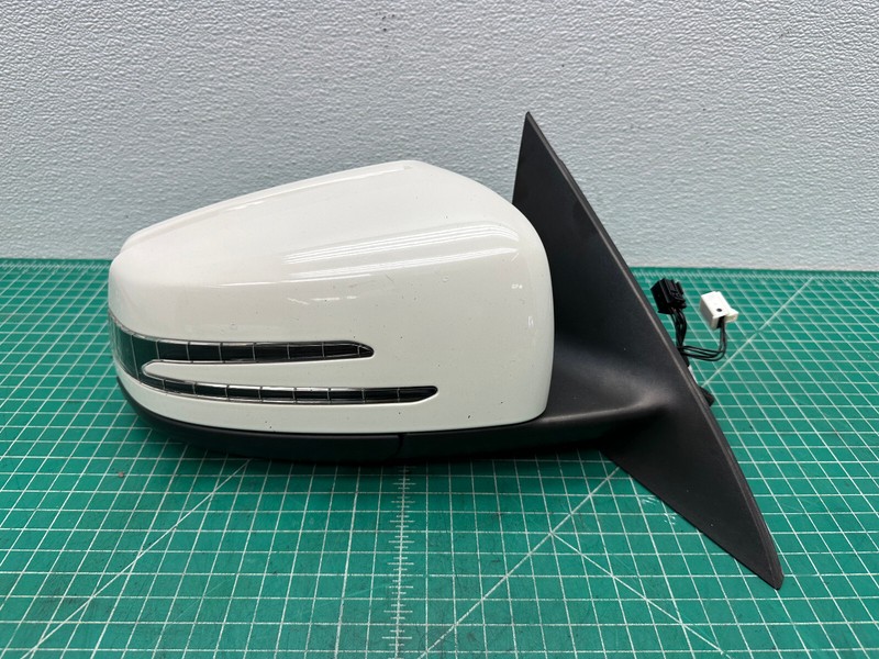 14-19 Mercedes CLA250 C117 RIGHT PASSENGER SIDE REAR VIEW DOOR MIRROR White OEM