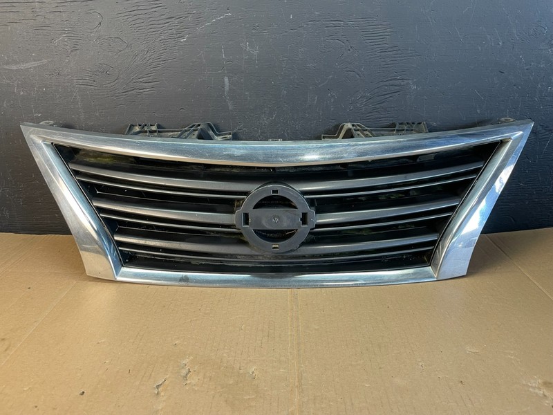 2013 to 2015 Nissan Altima Front Upper Grill Grille Sedan Oem AC2200