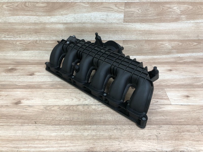 BMW 135 335 535 OEM FRONT ENGINE MOTOR AIR INTAKE MANIFOLD N54
