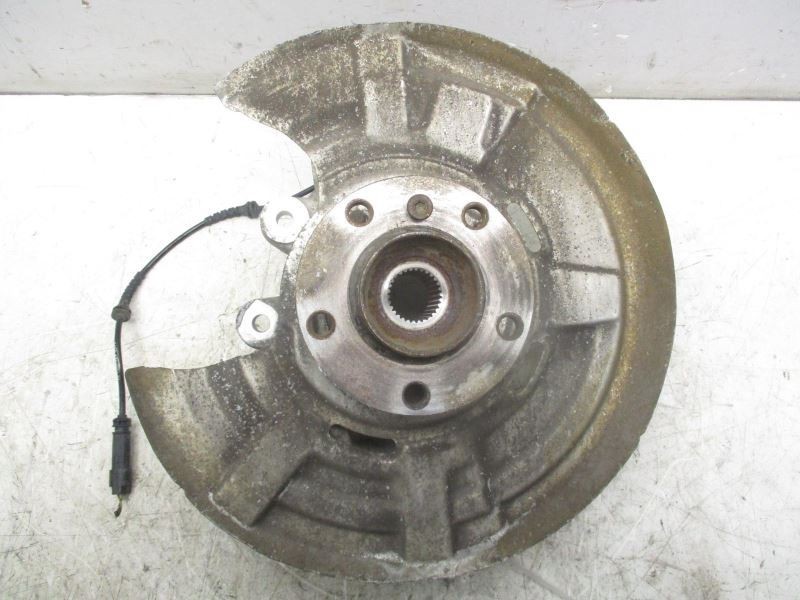 RIGHT REAR SPINDLE KNUCKLE FITS 11-16 BMW 528i 4843