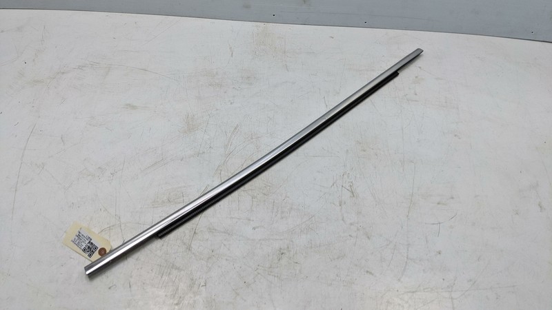Rear Right Door Belt Molding Weatherstrip 2017 Lincoln MKX FA1Z-5825860 16 2018