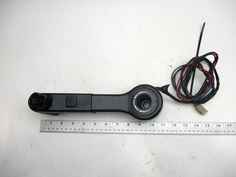 822211T1 Mercury Mercruiser 3000 Classic Remote Control Handle W/Trim 18286A33
