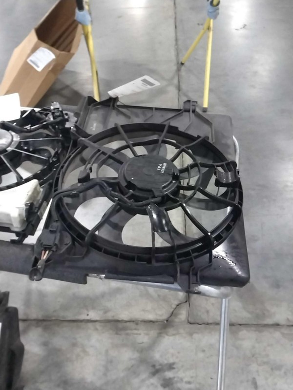 Used Engine Cooling Fan Motor fits: 2013 Kia Sportage Fan Assembly Grade A