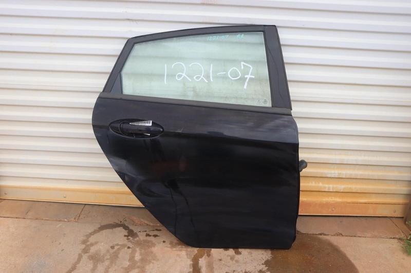 2011-2019 FORD FIESTA HATCHBACK REAR RIGHT DOOR SHELL PANEL BLACK W/ GLASS OEM
