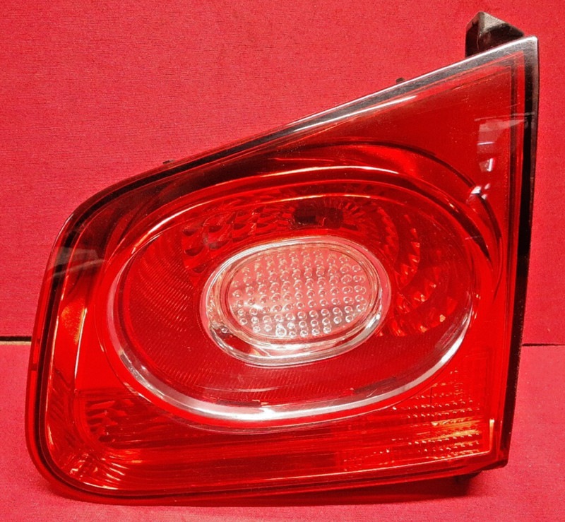 2009 - 2011 VW Volkswagen Tiguan RIGHT PASSENGER Hatch Mounted Tail Light Lamp