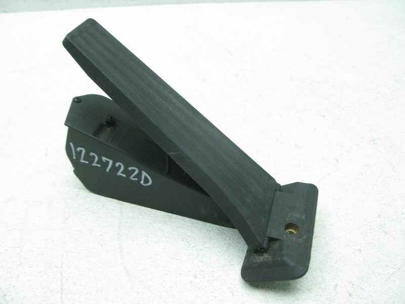 09-22 BMW F48 X1 X3 X4 X5 X6 X7 i8 1 2 3 4 THROTTLE ACCELERATOR GAS PEDAL 122722
