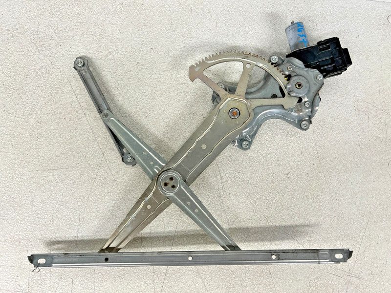 ⭐2015-2021 LEXUS NX200T REAR RIGHT DOOR WINDOW REGULATOR W/MOTOR OEM LOT2637