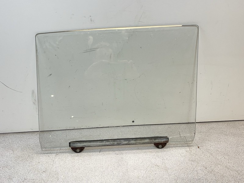 1963 Mercedes Benz W110 Rear Back Left Door Window Glass W 110 Fintail