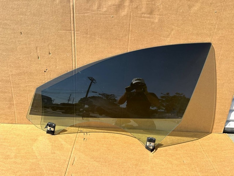 ✅2017-2019 Tesla Model 3 Front Driver Side Door Window Glass Left E943R004530