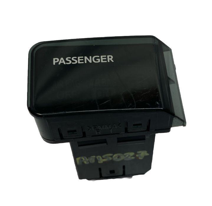 Toyota 4Runner occupant detection 14 24 dashboard pasanger switch OEM 8395035090