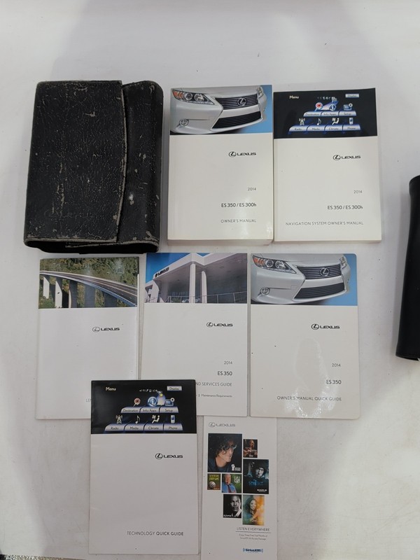 2014 Lexus ES 350 ES 300h Owner’s Manual With NavigationManual Set
