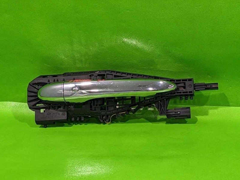 14-17 GHIBLI PASSENGER RIGHT FRONT EXTERIOR DOOR HANDLE ASSEMBLY OEM 4519-93