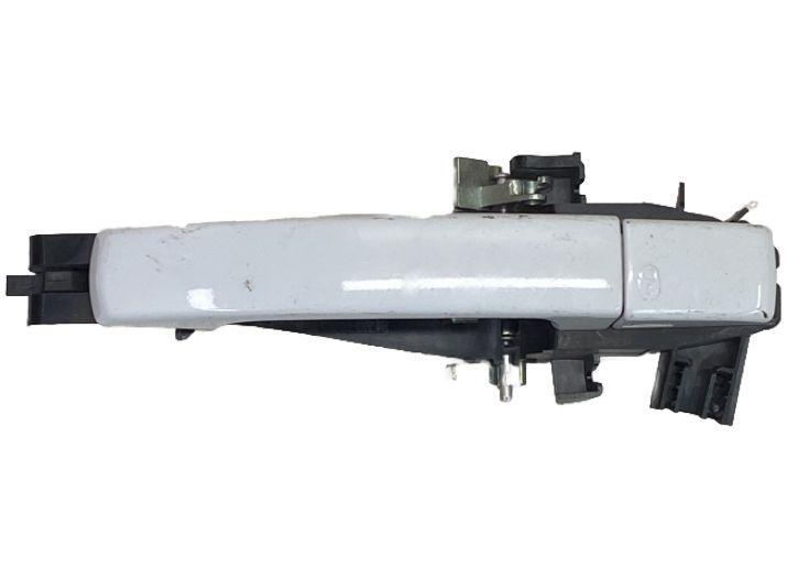 2016 LAND ROVER LR2 FRONT LEFT OUTSIDE DOOR HANDLE OEM WHITE COLOR LH