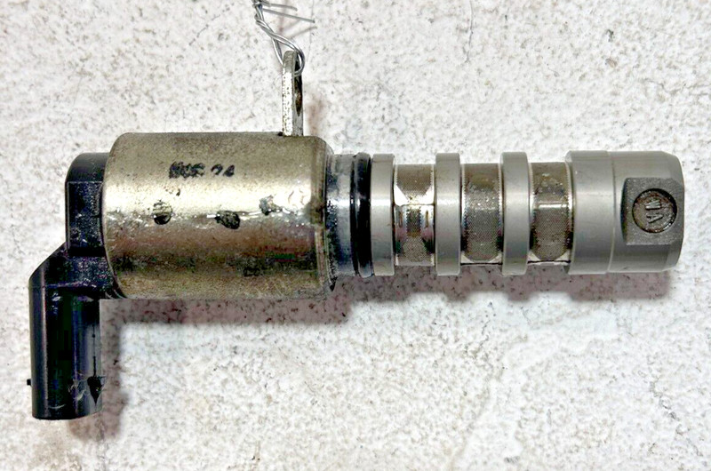 2018 Audi Q7 3.0L V6 Engine Variable Valve Timing VVT Solenoid Control Valve OEM