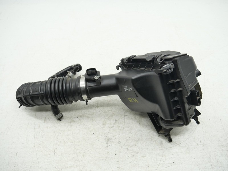 2010-2020 Nissan 370Z Z34 Air Intake Filter Housing Tube Right 16500-EV11A