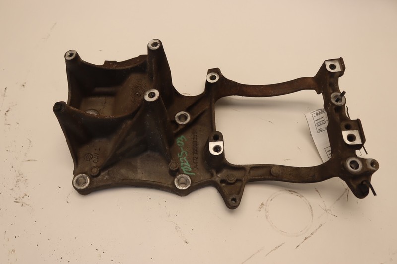 13-17 FREIGHTLINER CASCADIA EVOLUTION DETROIT DD15 ALTERNATOR A/C BRACKET OEM