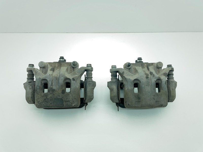 06-08 Nissan 350z Z33 Front Brake Calipers PAIR Left & Right SET OEM KW1182
