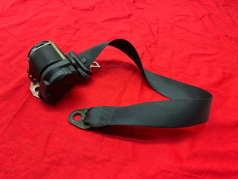 98-01 Porsche Boxster 986 Front Left Driver Side Seatbelt Retractor Black OEM✅