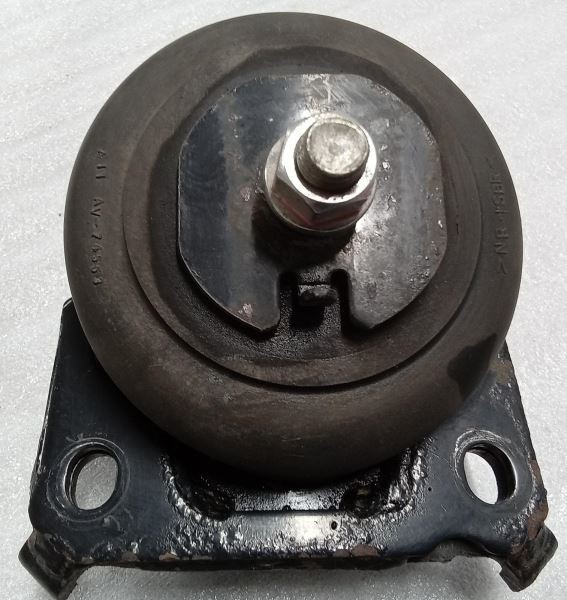 2005-2015 Toyota Tacoma 4.0L Engine Motor Mount RH 12361-31121