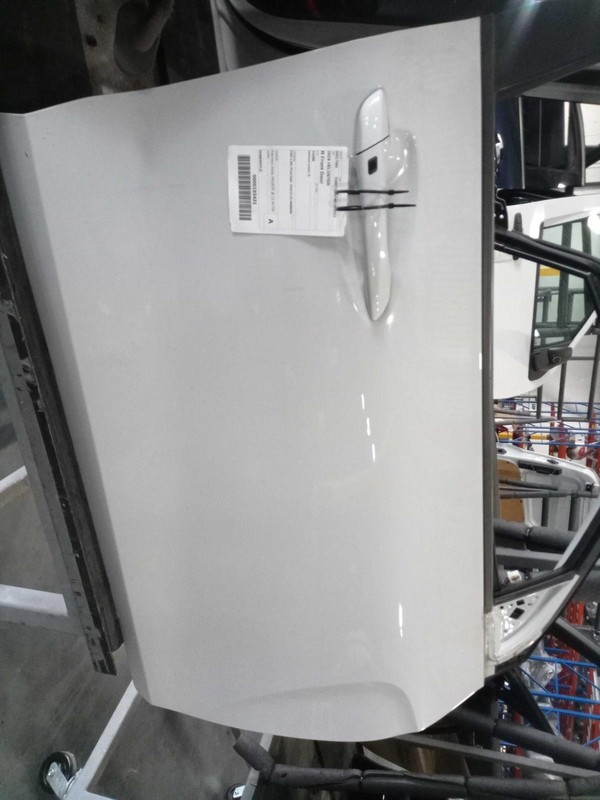 2019 Hyundai Veloster Front Right Door Chalk White OEM Used Part 699274