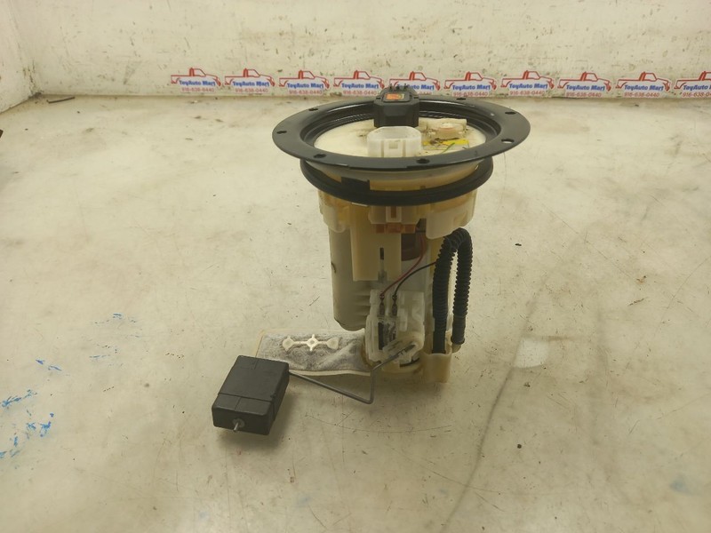 10-15 LEXUS RX450H 3.5L FUEL PUMP TANK MOUNTED
