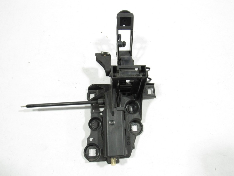 Porsche Cayman 718 2018 Rear Left Driver Spoiler Frame Bracket Mount 17-24 |@2:M