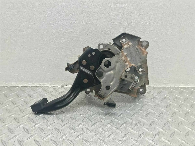08-20 DODGE GRAND CARAVAN TOWN & COUNTRY PARKING BRAKE PEDAL ASSM OEM 4877802AD