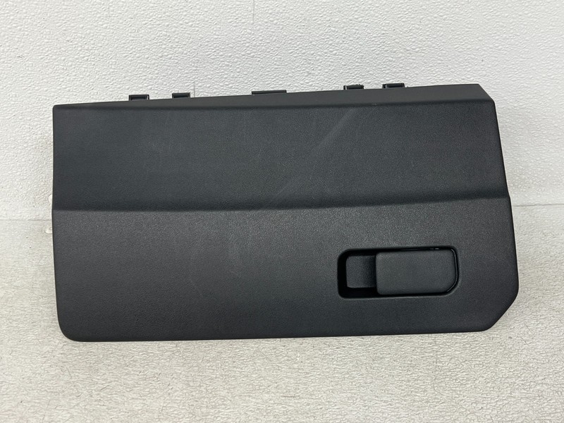 ⭐2025-2026 KIA K4 RIGHT DASH GLOVE BOX STORAGE DOOR COMPARTMENT OEM LOT2730
