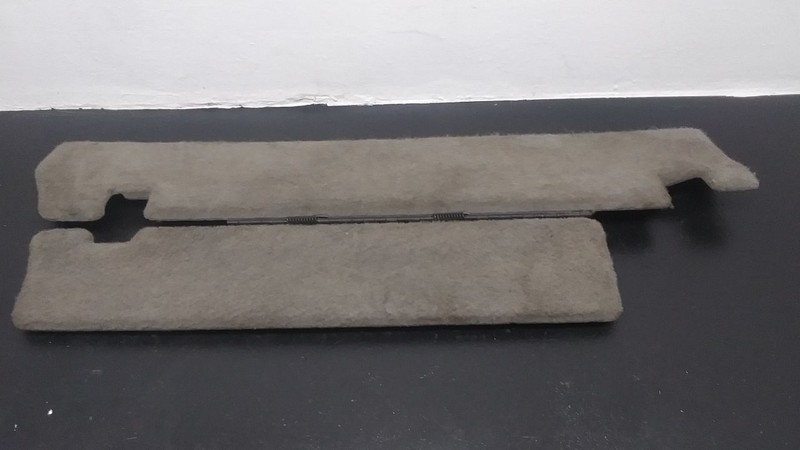 00-06 Chevrolet Tahoe Rear Left 2ND Row Seat Floor Filler Gray OEM 88938319