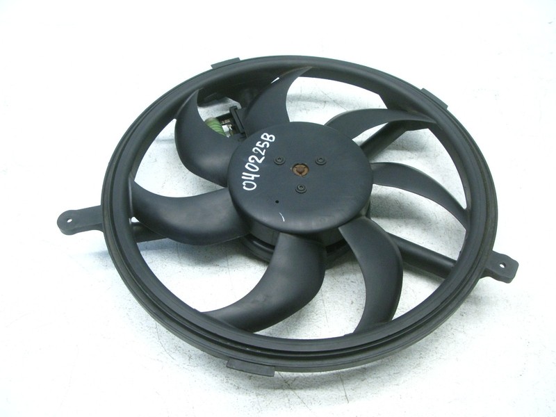 07-16 MINI COOPER S R56 R57 R60 COOLING FAN BLADE SHROUD WITH MOTOR OEM 040225B