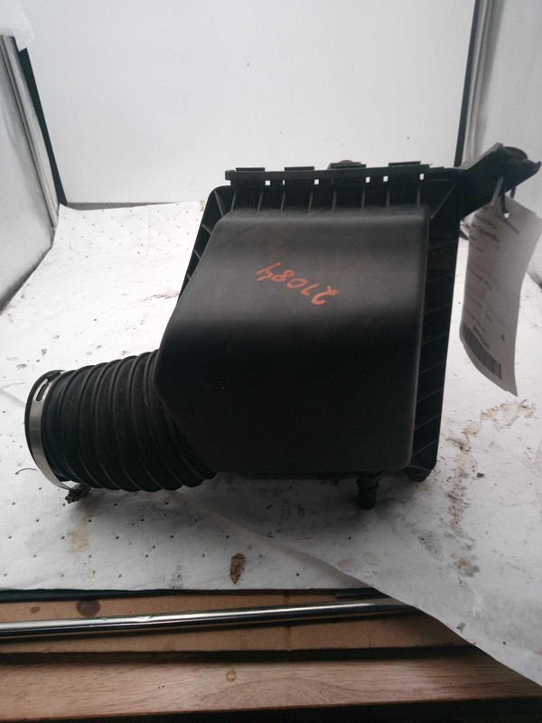 2019 Chrysler Pacifica Air Cleaner Assembly OEM 68188641AB Used 87K Miles