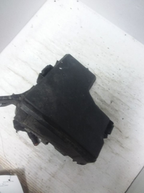 Fuse Box Engine Left Hand Engine Compartment US Market Fits 15 VELOSTER 1774216
