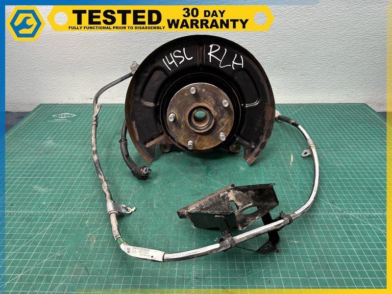 15-18 Subaru Legacy Sedan REAR LEFT DRIVER SIDE SPINDLE KNUCKLE W/ HUB OEM