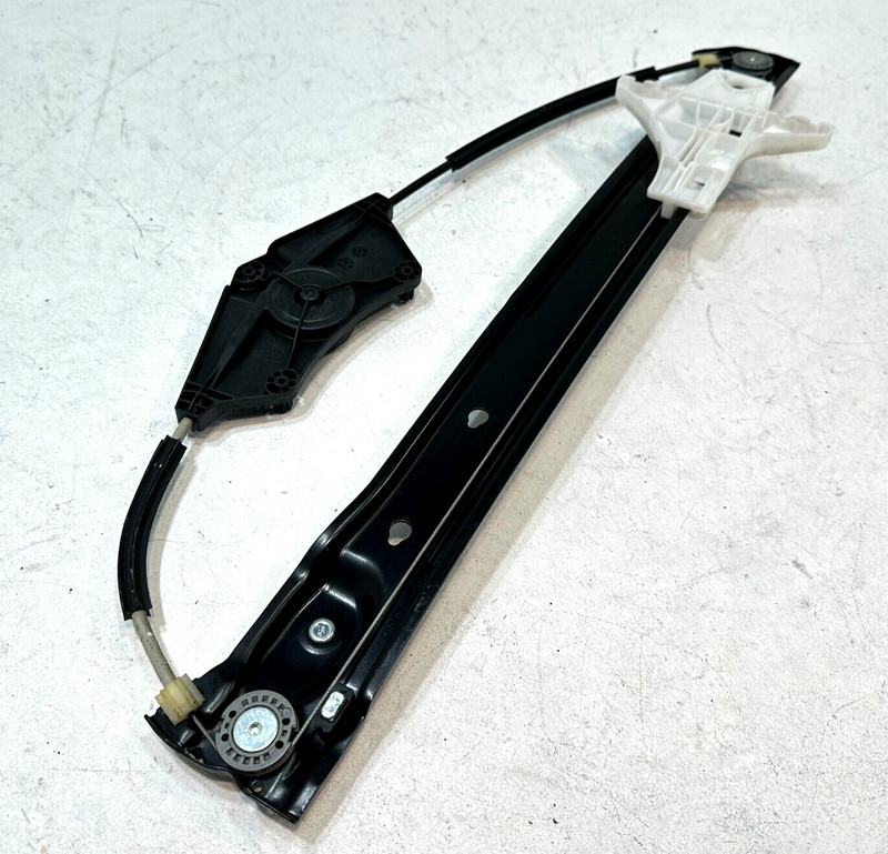 2018-2024 Volkswagen Atlas Rear Right Passenger Door Window Regulator OEM