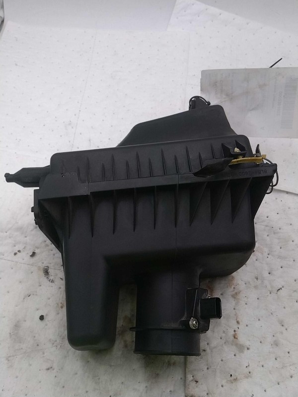 2011 Ford Escape Air Cleaner Assembly OEM Blue 2.5L 188K Miles NJ25-25240-636666