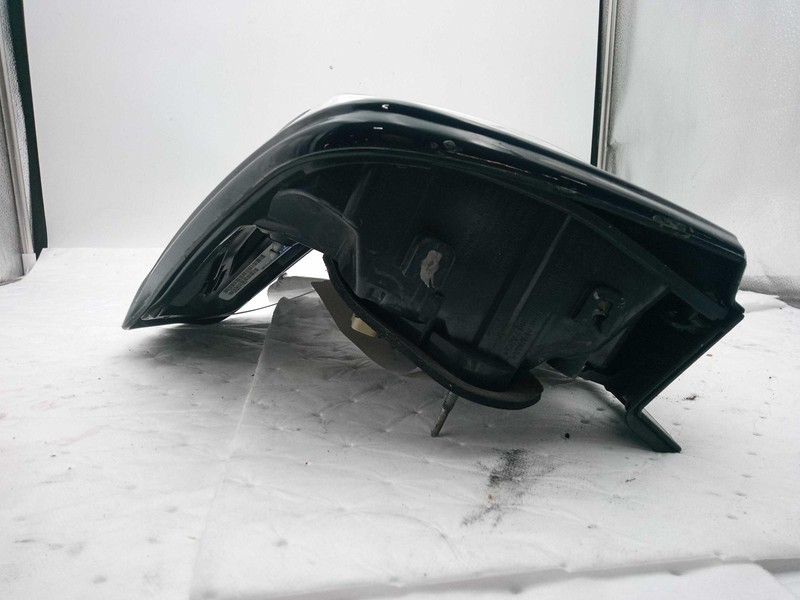 2018 Toyota 4Runner Left Tail Light Assembly White 446490 Used 108k Miles