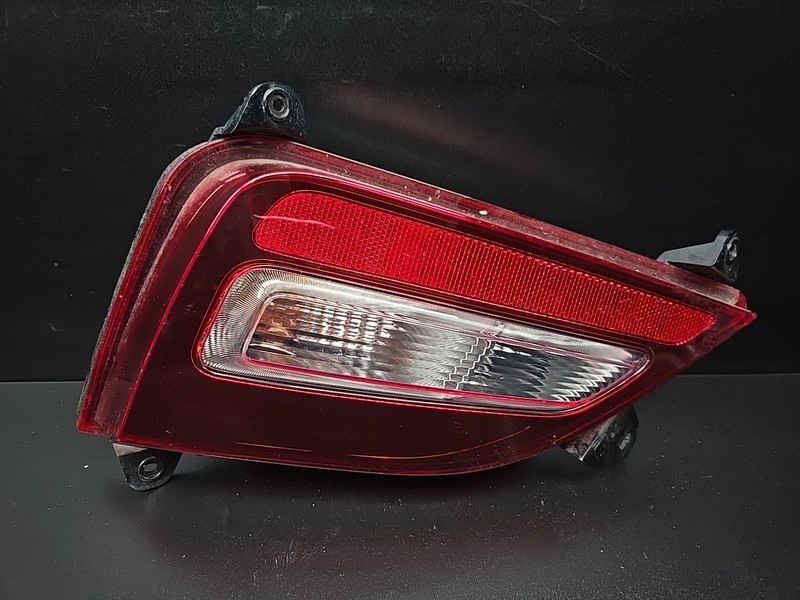 OEM 2019 2020 Hyundai Santa Fe Rear Left LH Bumper Light Backup Lamp 92405-S1000