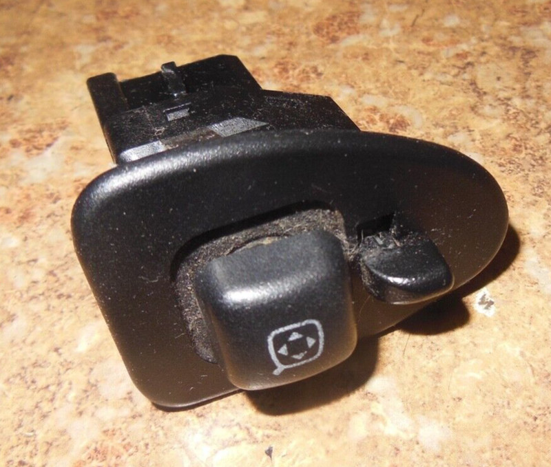 2004 Ford Mustang 3.9L 3.9 L 6 Cylinder Left Driver Side Door Mirror Switch 04