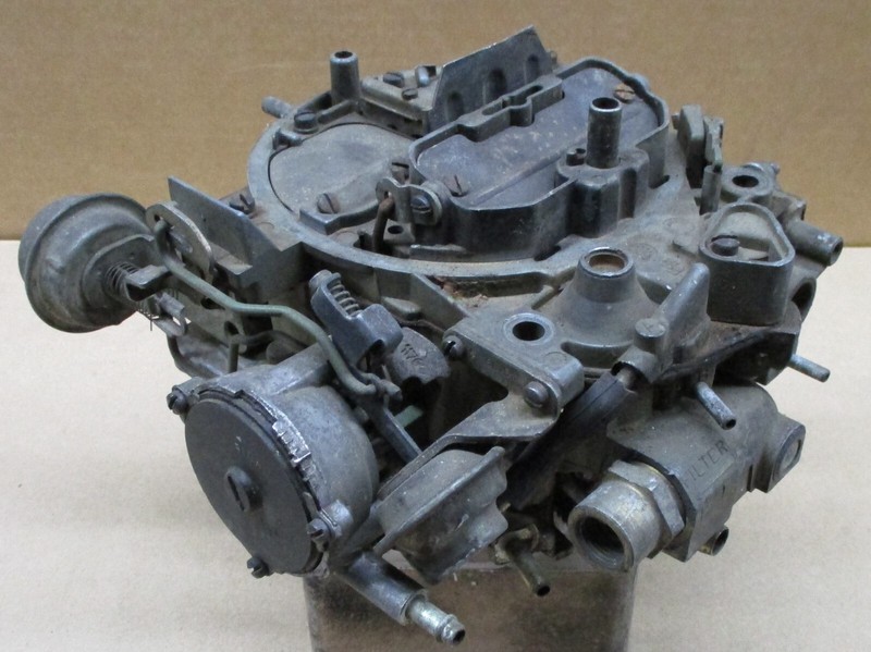 USED 4 BARREL ROCHESTER Q-JET CARBURETOR 7045504 2884 R4-M4MC 1975-77 CHEVY/GMC