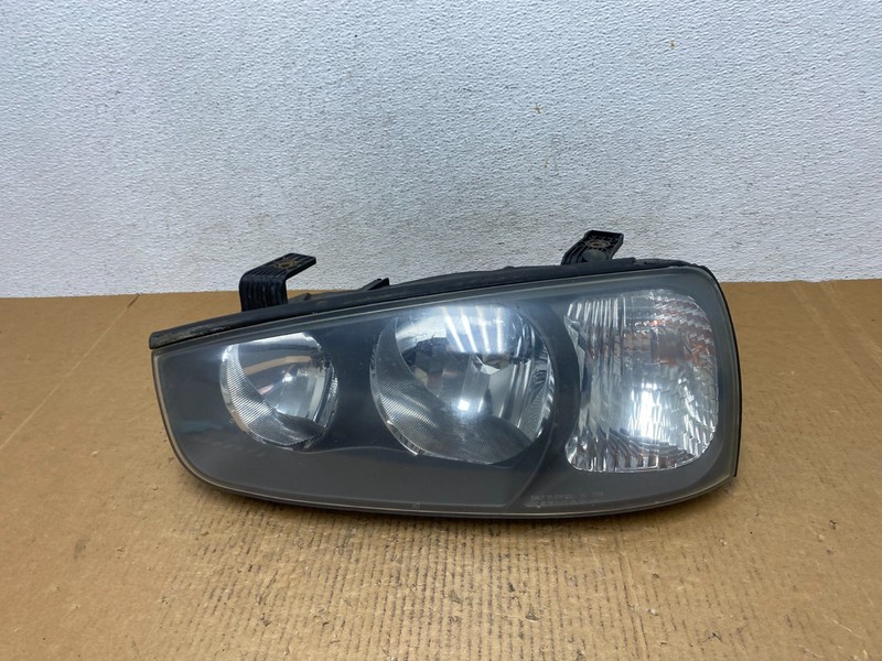 2001 2002 2003 Hyundai Elantra Left Driver LH Side Halogen Headlight AE1183 DW