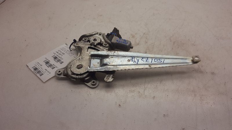 06-14 TOYOTA RAV4 BASE PASSENGER SIDE REAR DOOR WINDOW REGULATOR
