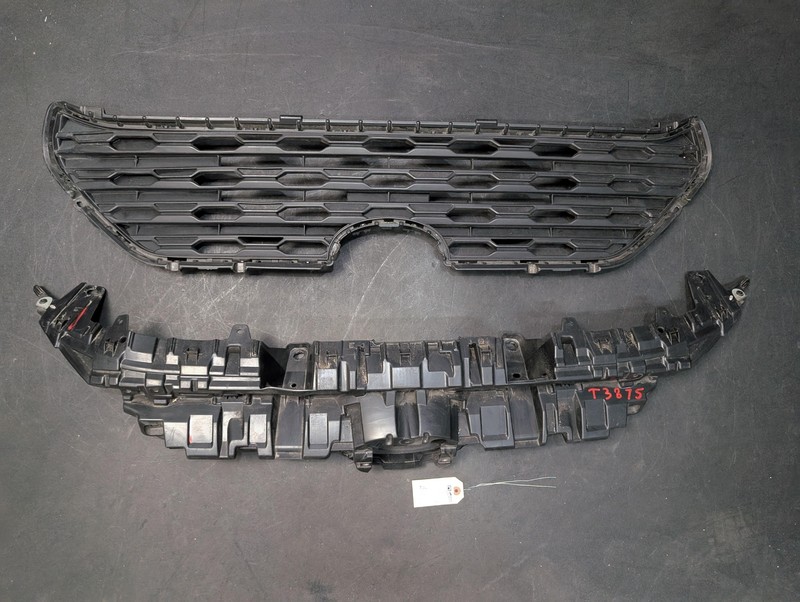 Front Grille w/ Bracket Set 2021 Toyota RAV4 53112-0R120 2019 2020 2022 - 2024