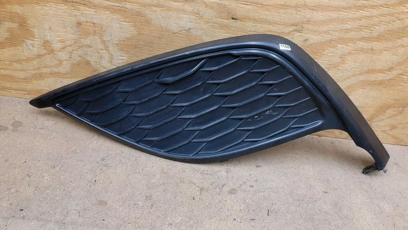 2021 2022 Toyota Camry SE XSE fog light cover LEFT / Driver side 81482-06190 OEM