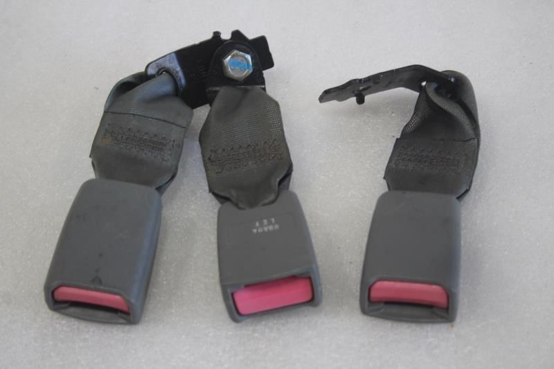 2005 2006 2007 2008 SUZUKI RENO REAR SEAT BELT BUCKLES GRAY 3 PIECES