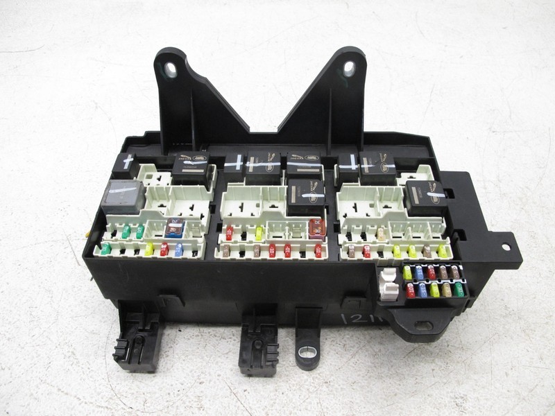 16-23 JAGUAR X260 XF 17-20 XE REAR FUSE BOX RELAY JUNCTION MODULE UNIT OEM 12112